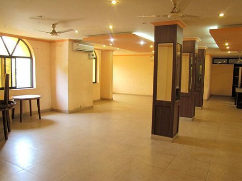 Hotel Surya Palace 마드가온 외부 사진